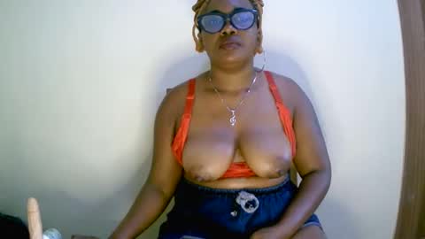 Snapshot of beautifulpeach2 chatting on 02/05/25, 07:29 beautifulpeach2 online show from 02/05/25, 07:29