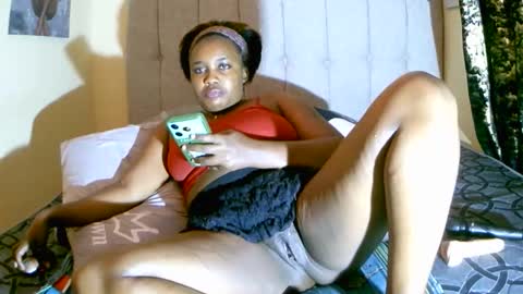 Snapshot of beautifulpeach2 chatting on 11/03/25, 08:59 beautifulpeach2 online show from 11/03/25, 08:59