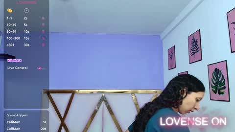 Snapshot of beautifulskinny18 chatting on 12/27/24, 07:57 Shalom online show from 12/27/24, 07:57