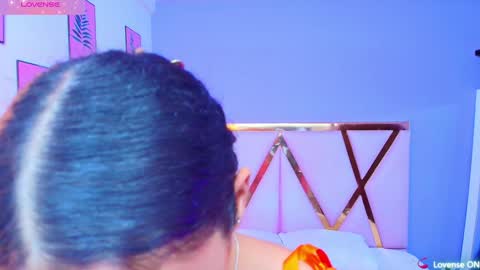 Snapshot of beautifulskinny18 chatting on 01/02/25, 08:02 Shalom online show from 01/02/25, 08:02