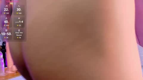 Snapshot of beautifulskinny18 chatting on 09/25/25, 09:07 Shalom online show from 09/25/25, 09:07