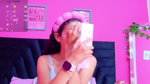 Snapshot of beautifulskinny18 chatting on 09/28/25, 07:41 Shalom online show from 09/28/25, 07:41