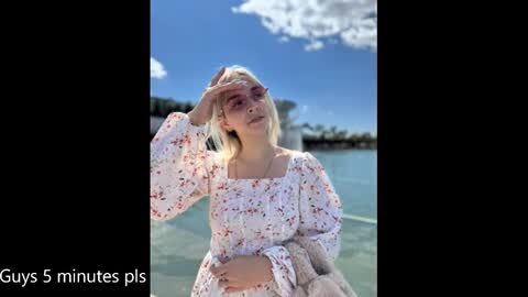 Mia online show from 03/01/26, 05:37