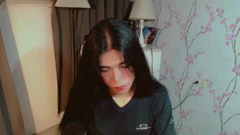 TRIXIE online show from 12/17/25, 11:38