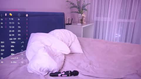 Snapshot of beauty_fuel chatting on 12/19/25, 06:15 Polly online show from 12/19/25, 06:15