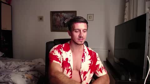 Snapshot of beauty_hard_beast chatting on 09/17/25, 02:46 Mia and Jake online show from 09/17/25, 02:46