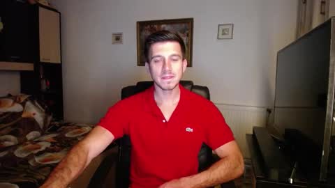 Snapshot of beauty_hard_beast chatting on 10/08/25, 04:04 Mia and Jake online show from 10/08/25, 04:04