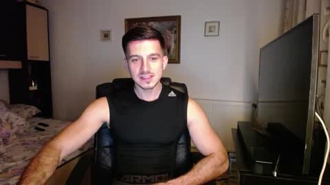 Mia and Jake online show from 11/14/25, 04:06