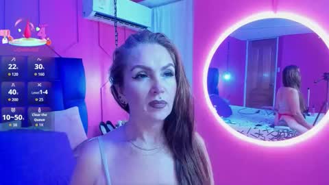 Snapshot of beauty_milf4 chatting on 09/26/25, 11:36 Chantall online show from 09/26/25, 11:36