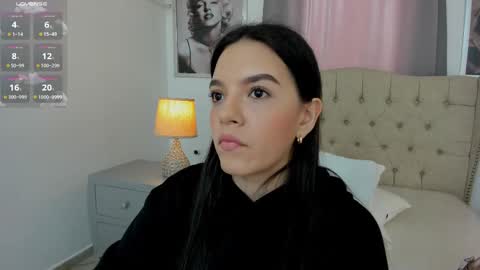 Ariana Reyes online show from 03/12/25, 12:15