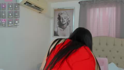 Snapshot of beautyari_ chatting on 04/23/26, 12:29 Ariana Reyes online show from 04/23/26, 12:29