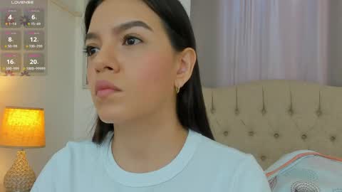Snapshot of beautyari_ chatting on 06/01/26, 12:40 Ariana Reyes online show from 06/01/26, 12:40