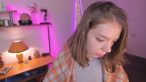 Snapshot of beautyeliise chatting on 12/03/24, 11:01 Eliise online show from 12/03/24, 11:01