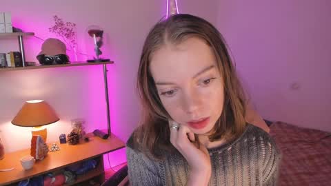 Snapshot of beautyeliise chatting on 12/13/24, 02:27 Eliise online show from 12/13/24, 02:27