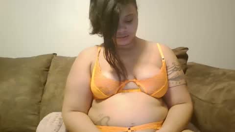 Snapshot of beautyloves chatting on 02/27/25, 07:26 Beauty online show from 02/27/25, 07:26