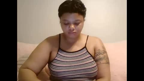 Snapshot of beautyloves chatting on 09/12/25, 03:12 Beauty online show from 09/12/25, 03:12