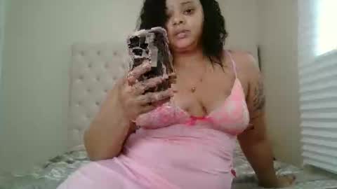 Snapshot of beautyloves chatting on 11/19/25, 04:51 Beauty online show from 11/19/25, 04:51