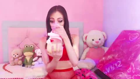 Snapshot of beautyqueen__ chatting on 12/18/24, 03:58 BeautyMaffe online show from 12/18/24, 03:58