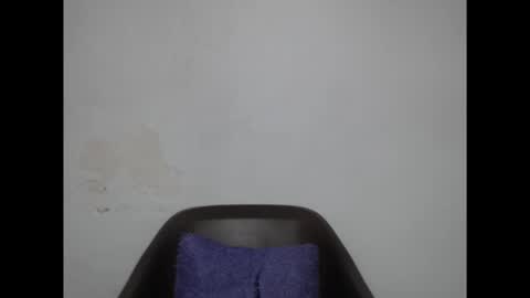 Snapshot of beautyslut1 chatting on 02/01/26, 04:11 beautyslut1 online show from 02/01/26, 04:11