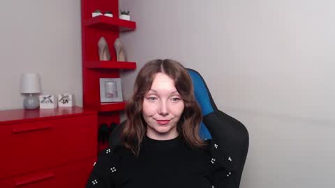 Snapshot of beautyzoexx chatting on 12/12/24, 06:36 Zoe online show from 12/12/24, 06:36