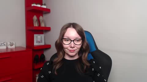 Snapshot of beautyzoexx chatting on 02/19/25, 12:00 Zoe online show from 02/19/25, 12:00