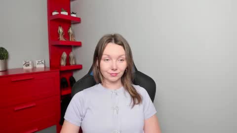 Snapshot of beautyzoexx chatting on 09/15/25, 05:29 Zoe online show from 09/15/25, 05:29