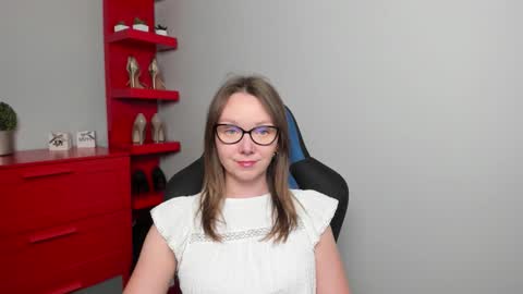 Snapshot of beautyzoexx chatting on 09/16/25, 05:30 Zoe online show from 09/16/25, 05:30