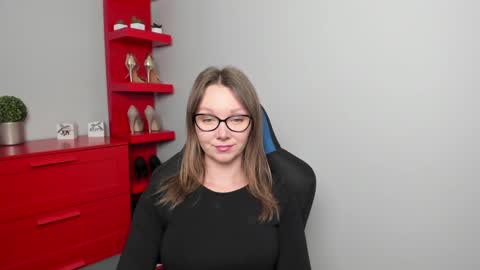 Snapshot of beautyzoexx chatting on 10/08/25, 06:33 Zoe online show from 10/08/25, 06:33