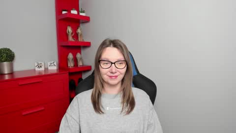 Snapshot of beautyzoexx chatting on 11/04/25, 06:34 Zoe online show from 11/04/25, 06:34