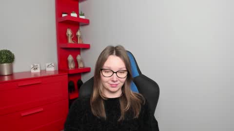 Snapshot of beautyzoexx chatting on 11/05/25, 06:57 Zoe online show from 11/05/25, 06:57