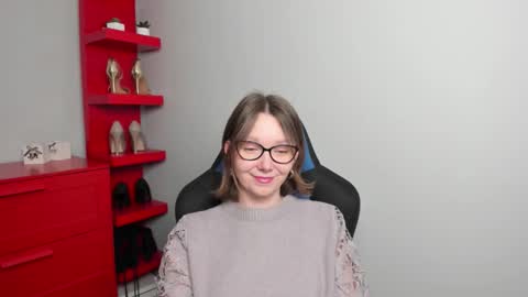 Snapshot of beautyzoexx chatting on 12/05/25, 06:44 Zoe online show from 12/05/25, 06:44