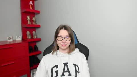 Zoe online show from 03/26/26, 07:03