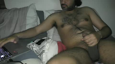 Snapshot of beaverpounder chatting on 03/12/25, 06:29 Beaverpounder free online show from 03/12/25, 06:29