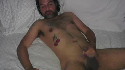 Snapshot of beaverpounder chatting on 10/08/25, 06:11 Beaverpounder free online show from 10/08/25, 06:11