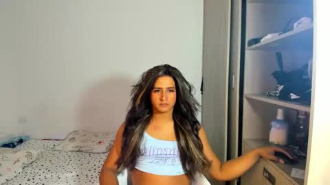 Snapshot of beba_dance chatting on 02/15/26, 09:11 Lacosta online show from 02/15/26, 09:11