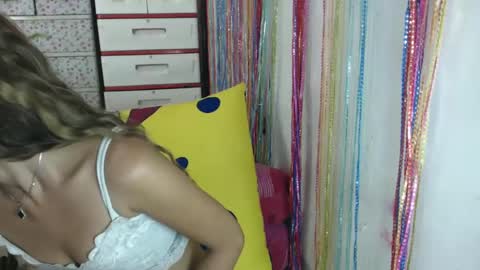 Snapshot of bebelove25 chatting on 02/09/25, 10:32 bebelove25 online show from 02/09/25, 10:32