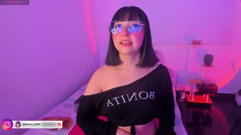 Snapshot of becca_be_ chatting on 07/15/26, 05:34 Becca is here online show from 07/15/26, 05:34