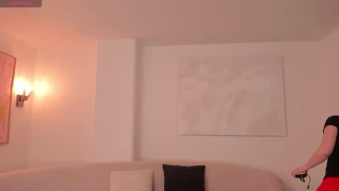 Snapshot of beccabaxter chatting on 12/01/25, 06:13 Am Becca online show from 12/01/25, 06:13