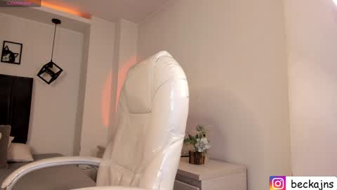 Marzhie online show from 02/08/25, 05:18