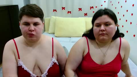 BeckyAndEllen online show from 10/22/25, 07:13