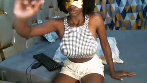 Snapshot of beckyberry24 chatting on 11/07/25, 10:26 jamie online show from 11/07/25, 10:26