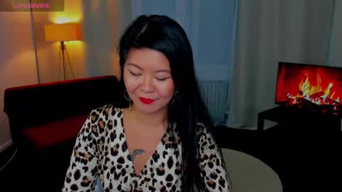 Snapshot of beckysunday chatting on 10/17/25, 06:16 beckysunday online show from 10/17/25, 06:16