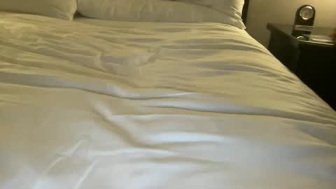 bed_bottom online show from 09/30/25, 05:45