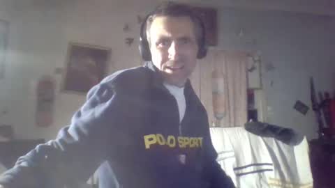 Snapshot of bedecar chatting on 10/12/25, 02:38 bedecar online show from 10/12/25, 02:38