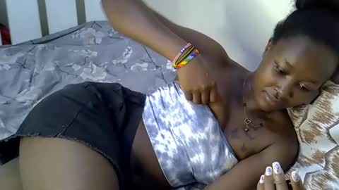 Snapshot of bedmaster_d chatting on 11/23/25, 08:30 bedmaster_d online show from 11/23/25, 08:30