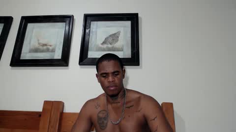 Snapshot of bedroom_gangster chatting on 10/07/25, 07:55 Frank online show from 10/07/25, 07:55