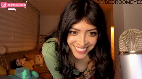 Snapshot of bedroomeyess chatting on 01/15/25, 06:22 Amber UwU IM MOVING AND IS CRAZY ILL BE BACK VERY SOON 3 MISS YA ALREADY online show from 01/15/25, 06:22