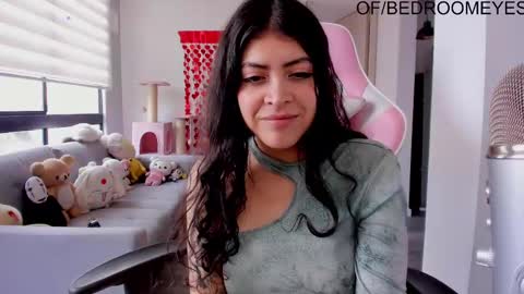 Snapshot of bedroomeyess chatting on 02/26/25, 05:50 Amber UwU IM MOVING AND IS CRAZY ILL BE BACK VERY SOON 3 MISS YA ALREADY online show from 02/26/25, 05:50