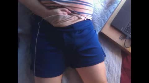 Snapshot of bedwetboy chatting on 11/22/25, 02:27 Bedwetboys online show from 11/22/25, 02:27