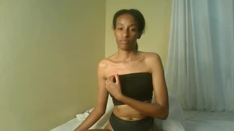 Snapshot of bee01hive chatting on 01/04/25, 07:34 bee01hive online show from 01/04/25, 07:34